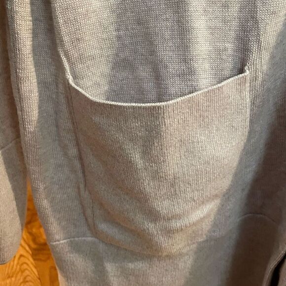 Eileen Fisher Cardigan Women’s XS 100% Merino Wool Heather Gray Button Up FLAWED - Picture 6 of 6